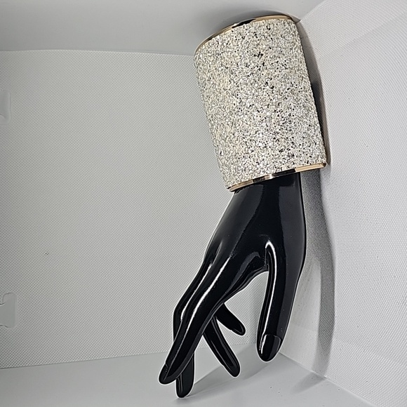 Kohl's Jewelry - Womens silver GLITTER 4" inch Bracelet golden inside cuff bracelet 😍